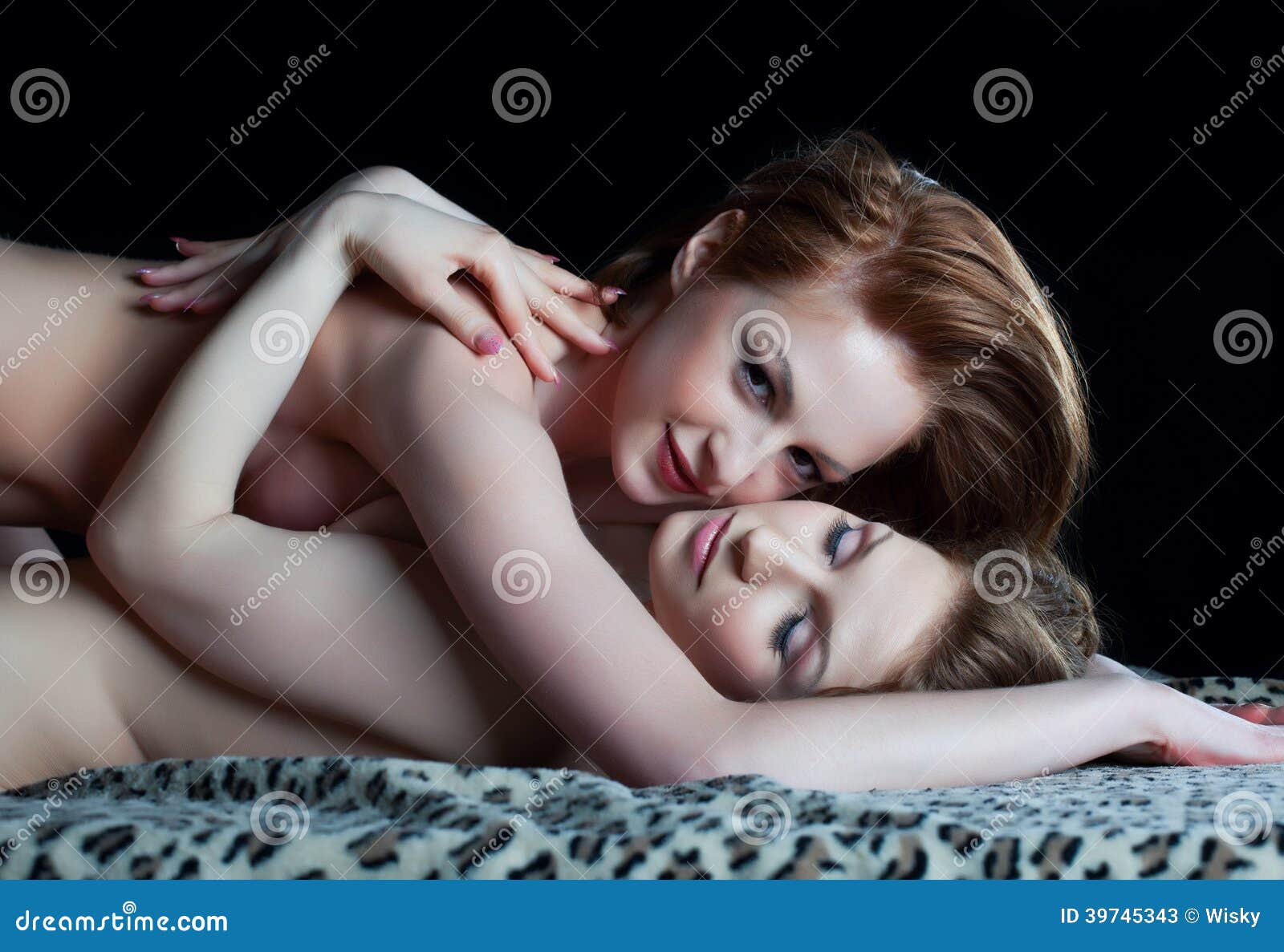 Best of naked christy hemme dara dinanti share toples lesbian photos